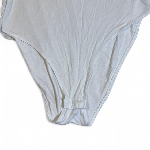 Mangopop White Mock Neck Bodysuit Women’s Size Medium - Picture 5 of 5